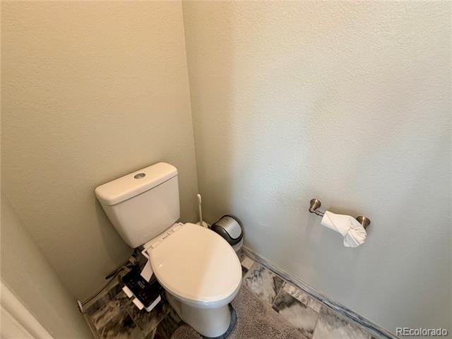 Building Photo - 9853 Salford Ln