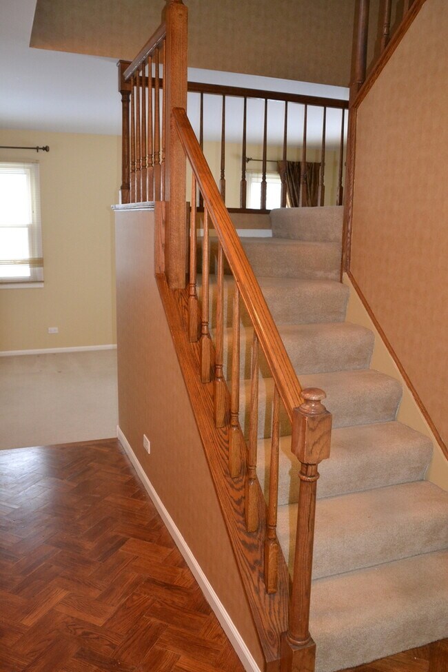 Building Photo - 439 Thorndale Ct