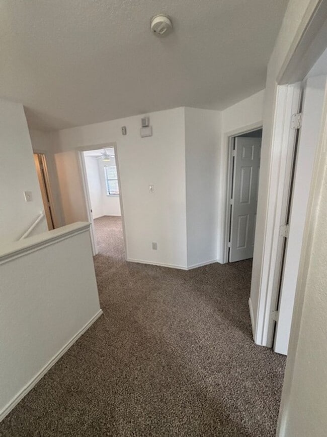 Building Photo - Move-In Ready 4-Bedroom Home with New Floors and Fresh Paint!