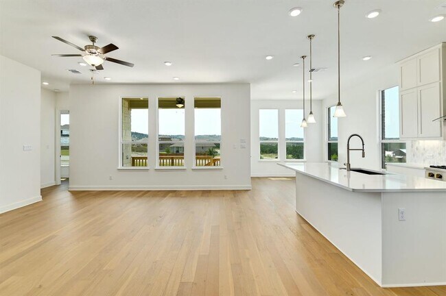 Building Photo - 19005 Fernando Trl