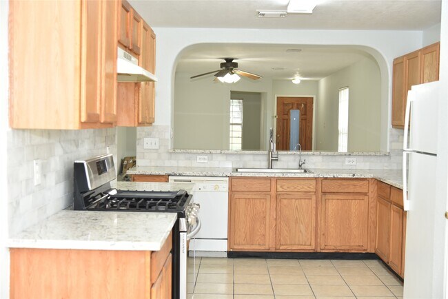 Building Photo - 10406 Sutter Glen Ln