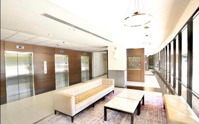 Building Photo - 6301 Stevenson Ave