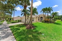 Building Photo - 8485 SE Palm Hammock Ln