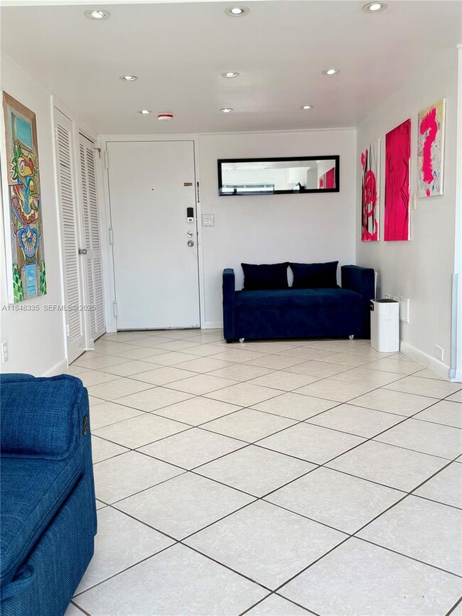 Building Photo - 1390 Ocean Dr