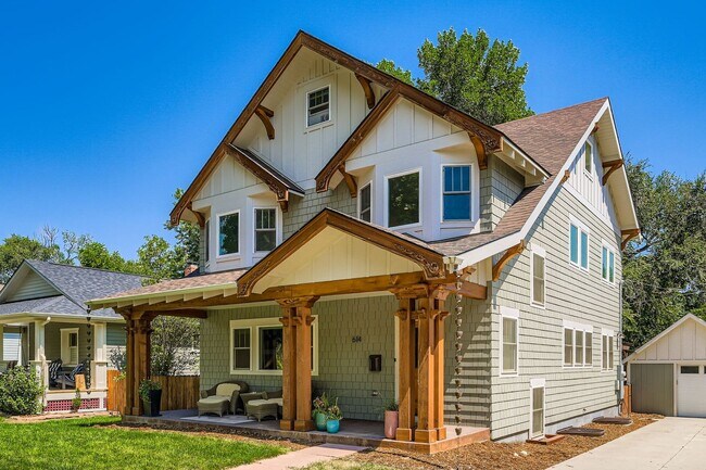Building Photo - Idyllic Downtown Longmont 5-BDR Retreat