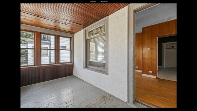 Building Photo - Beautiful 2-Bed 2-Bath Unit in St. Paul - Available Now!