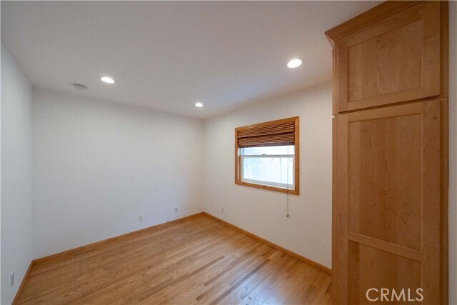 Building Photo - 732 Rosecrans Ave