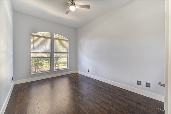 Building Photo - 8415 Doral Chase Ln