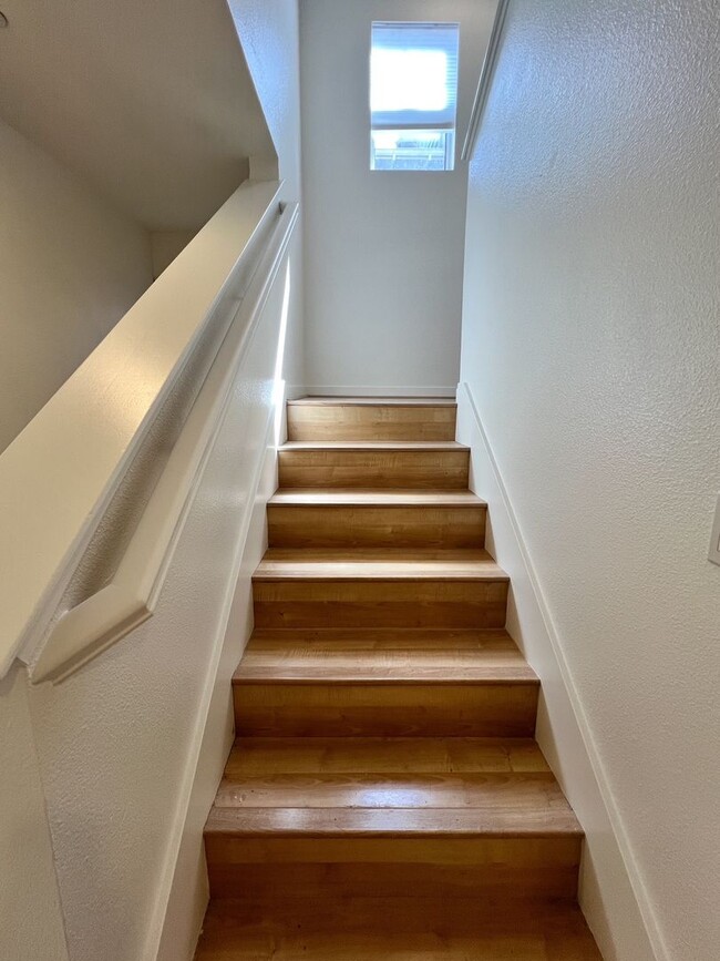 Building Photo - Napa Condo with Double Garage & Private Patios