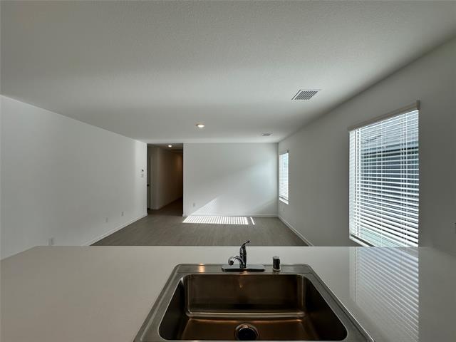 Building Photo - 6804 Haines Dr