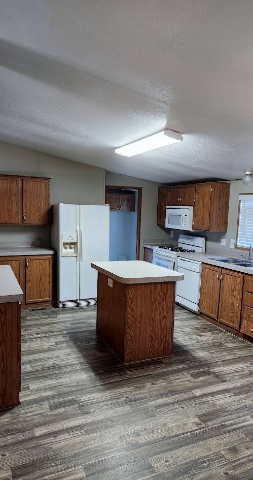 Building Photo - 18819 Red Adler Ct