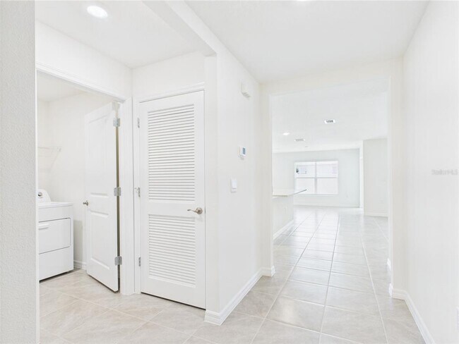 Building Photo - 4742 SW 88th St