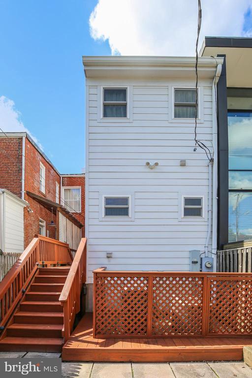 Building Photo - 119 N Peyton St