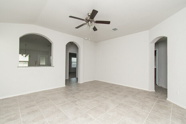 Building Photo - 9019 Stonehollow