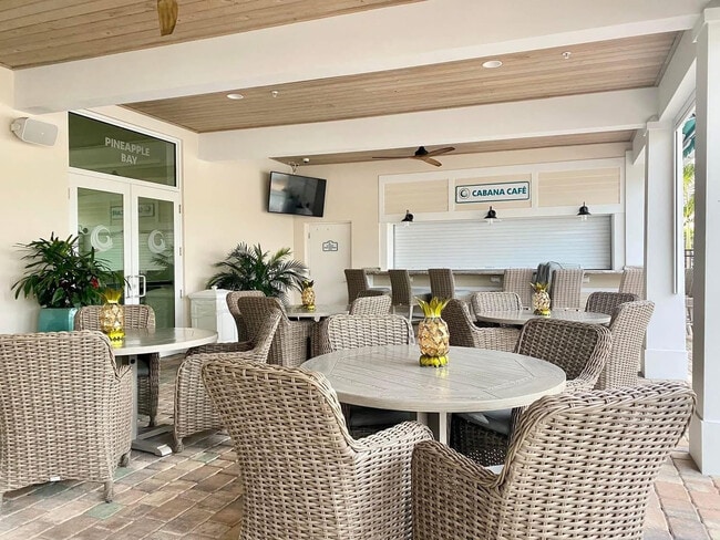 Building Photo - 348 NE Starboard Way