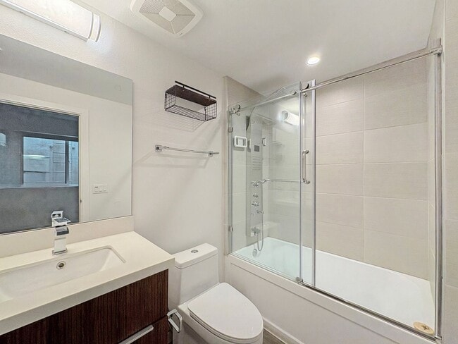 Building Photo - Modern Golden Hill Retreat with En-Suite B...