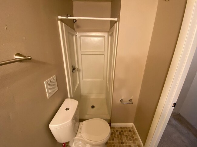 Building Photo - Hunter Ave 1438-1440 MLR