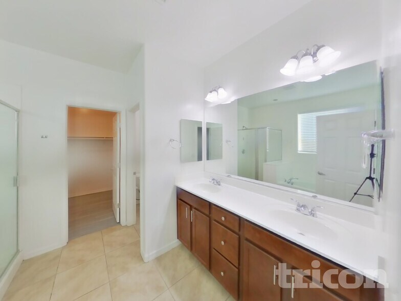 Building Photo - 34953 N Open Range Dr