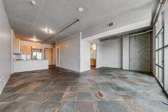 Building Photo - Juhl 345-City Views from this Spacious Deluxe Studio Residence