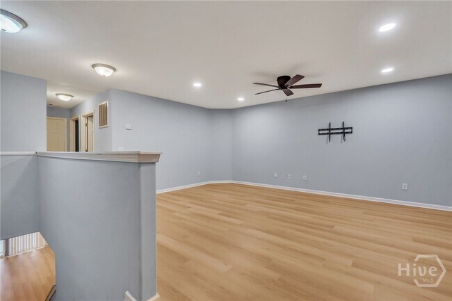 Building Photo - 50 Lake Shore Blvd