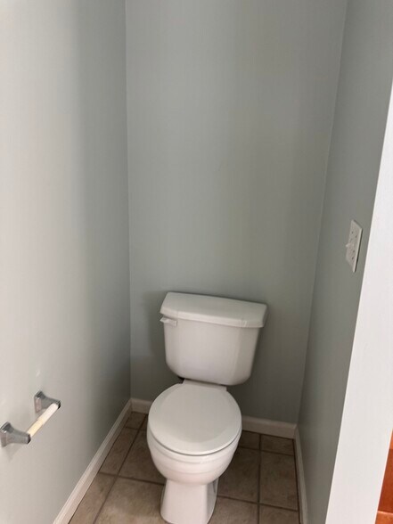 Building Photo - 525 Hackberry Ridge Cv