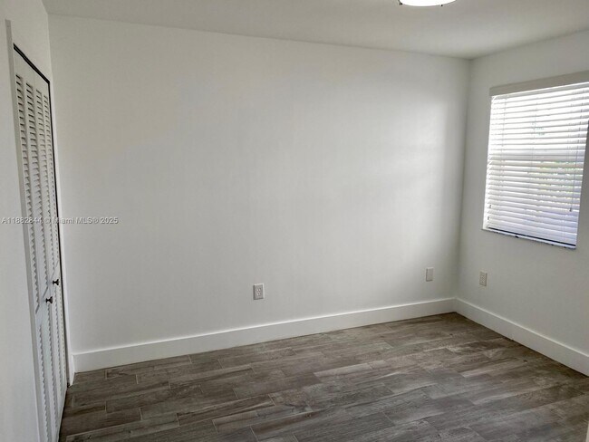 Building Photo - 13895 SW 62nd Terrace