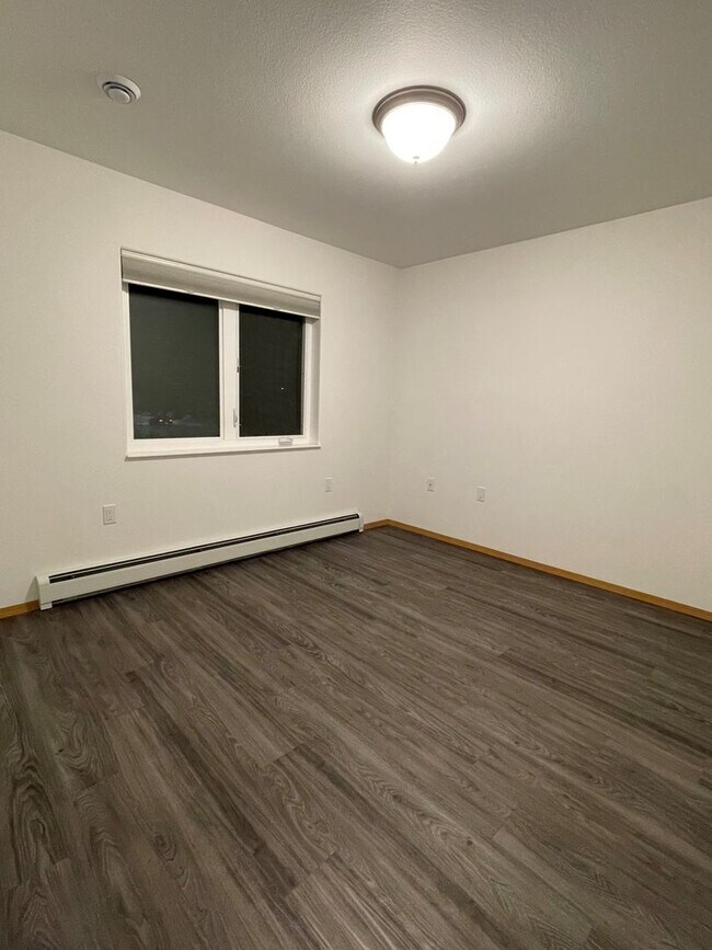 Building Photo - War Eagle Ct. (2690)