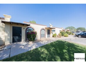 Building Photo - Welcome to this Charming Chandler 1/1 Apar...