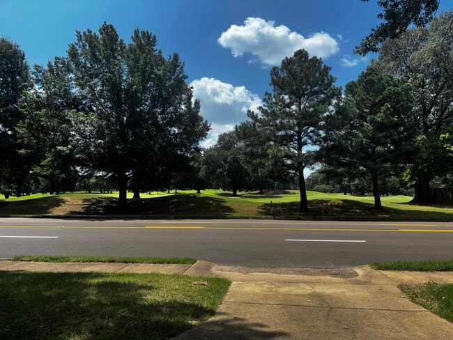 Building Photo - 3646 Walnut Grove Rd