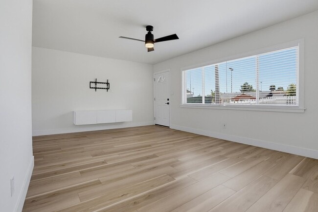 Building Photo - 1463 Sweetwater Ln