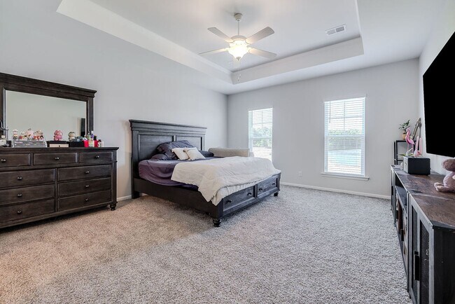 Building Photo - Luxury Meets Simplicity in This One-Story Ranch 3 Bed / 2.5 Bath