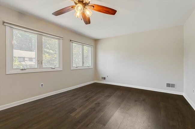 Building Photo - 83 Patriots Rd