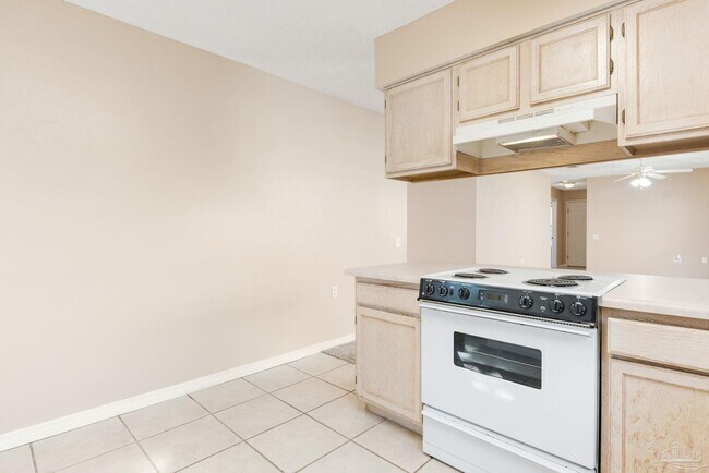 Building Photo - 139 Wildflower Ln