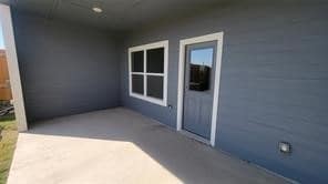 Primary Photo - 315 Marsh Ln