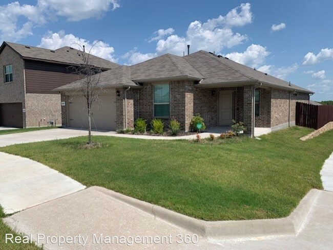 Primary Photo - 4 br, 2 bath House - 10037 Huntersville