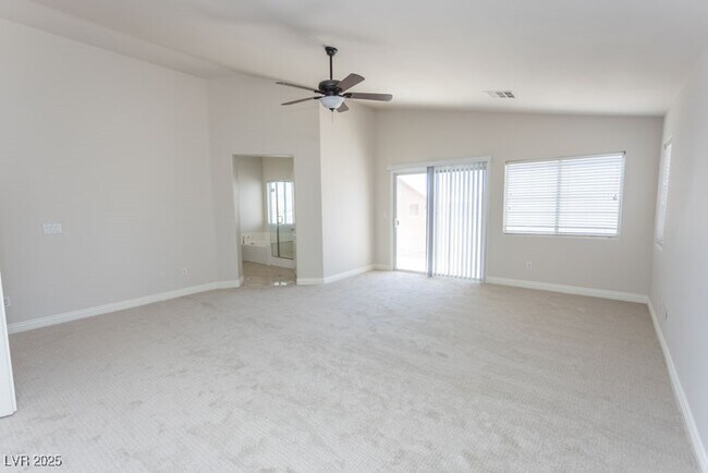 Building Photo - 313 Gemstone Hill Ave