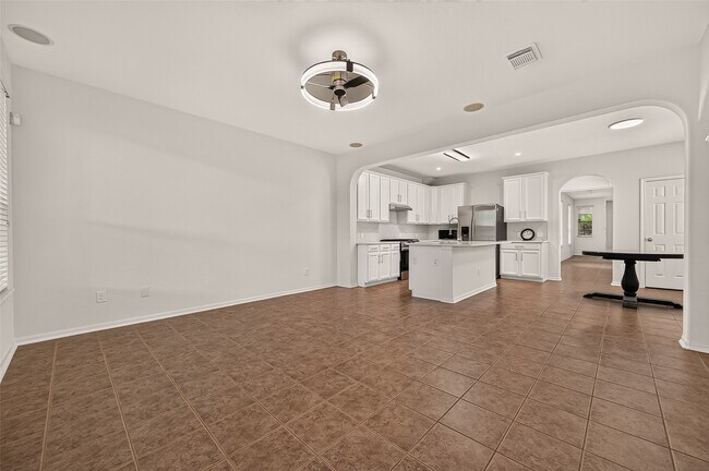 Building Photo - 6118 Breezy Hollow Ln