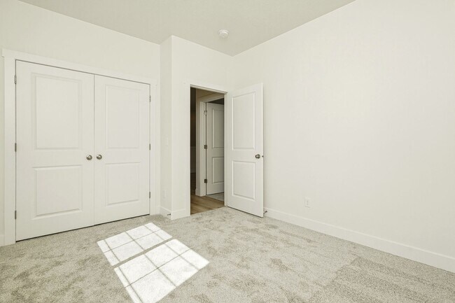 Building Photo - 1593 N 110 W