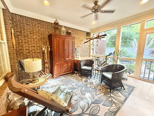 Building Photo - 465 Chapel Grove Ln