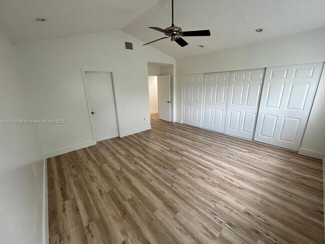Building Photo - 1325 NW 124th Ave