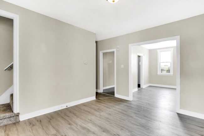 Building Photo - Coming Soon! Cozy 3 Bedroom, 1 Bath Home i...