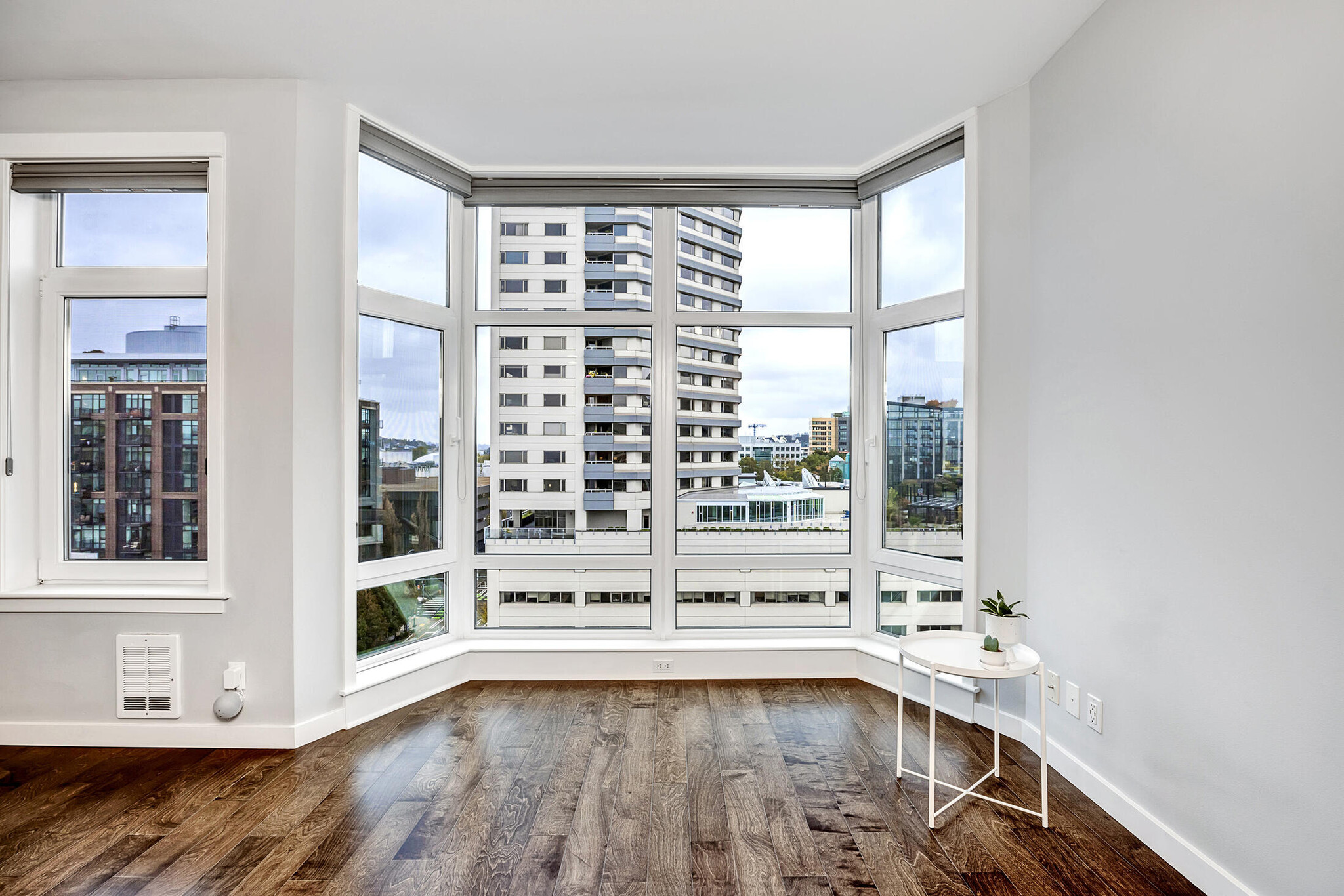 Building Photo - 2801 1st Ave