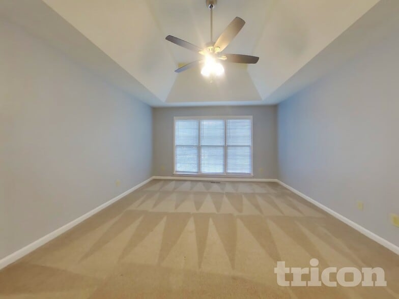 Building Photo - 411 Stewart Dr