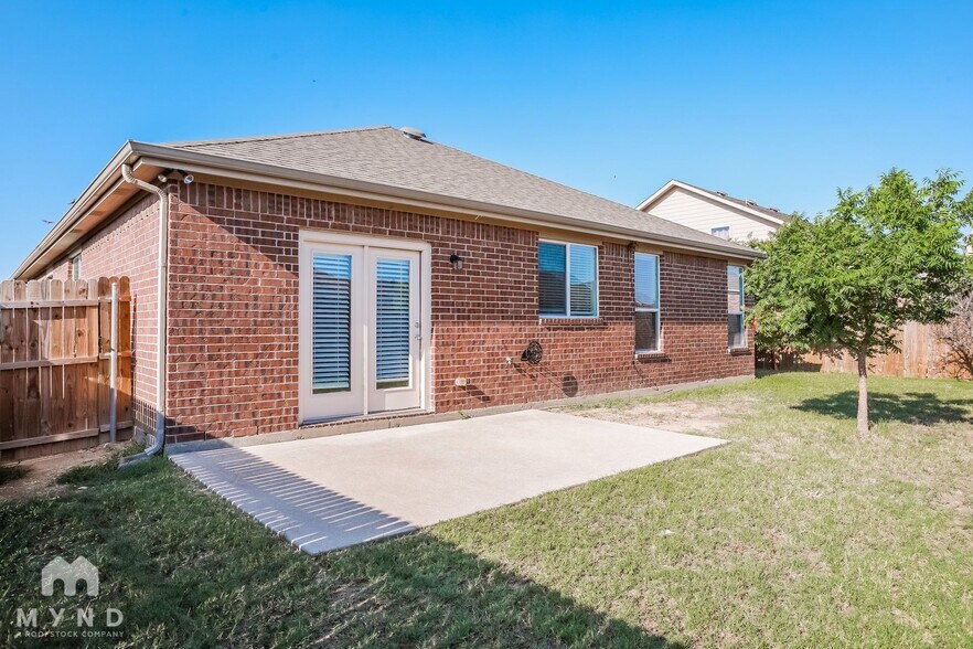Building Photo - 1619 Kawati Way