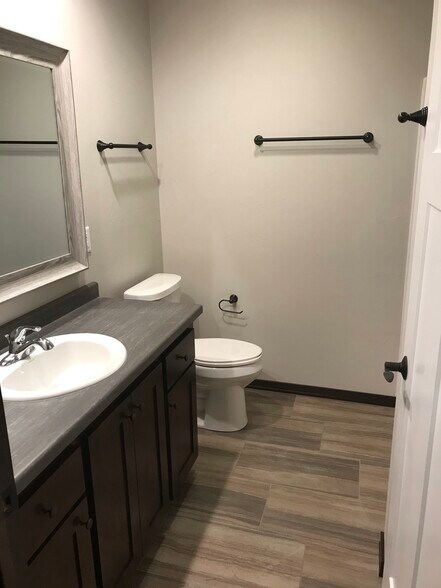 Building Photo - 1490 Arctic Ct