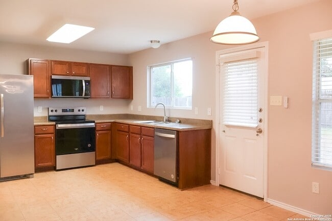 Building Photo - 3632 Double Diamond