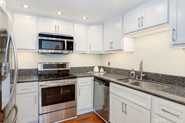 Building Photo - 21117 Aqua-