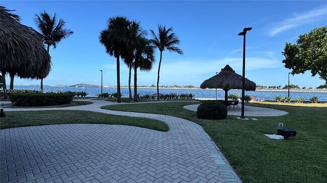 Building Photo - 2451 Brickell Ave