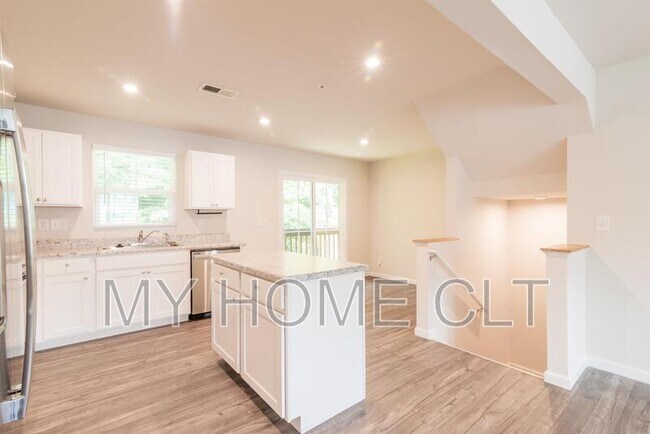 Building Photo - 5342 Austin Knoll Ct