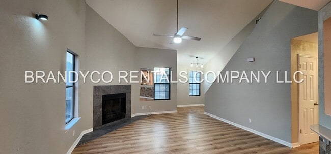 Building Photo - 3903 London Ln